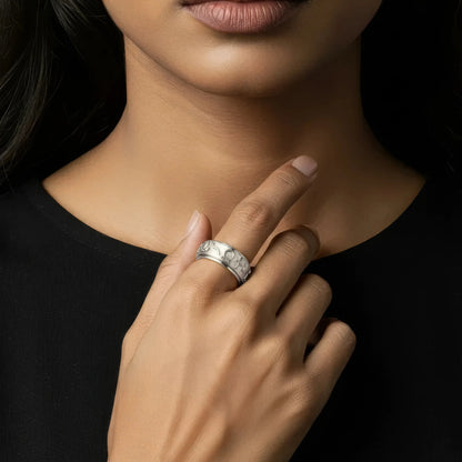 Schutzsymbol Anti-Stress-Ring – Edelstahl