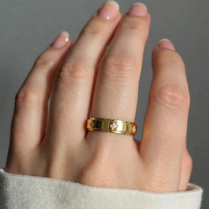 Kleeblatt Zirkonia Anti-Stress-Ring – Edelstahl