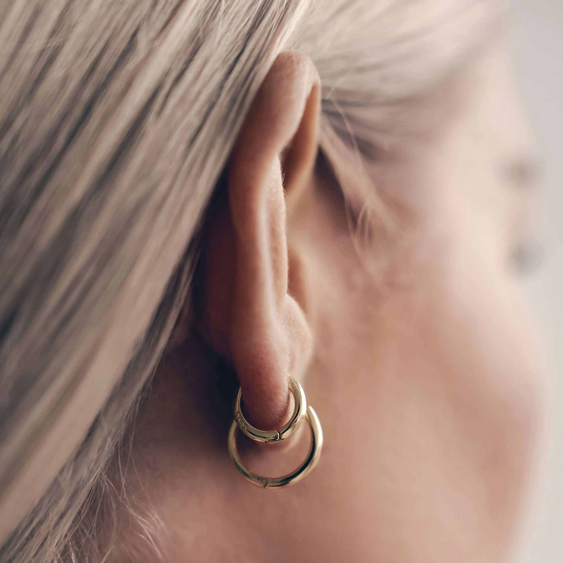 Vielring - Zierliche Creolen 1,8 mm Dicke - 925 Silber - Gold / 10 mm / Einzeln