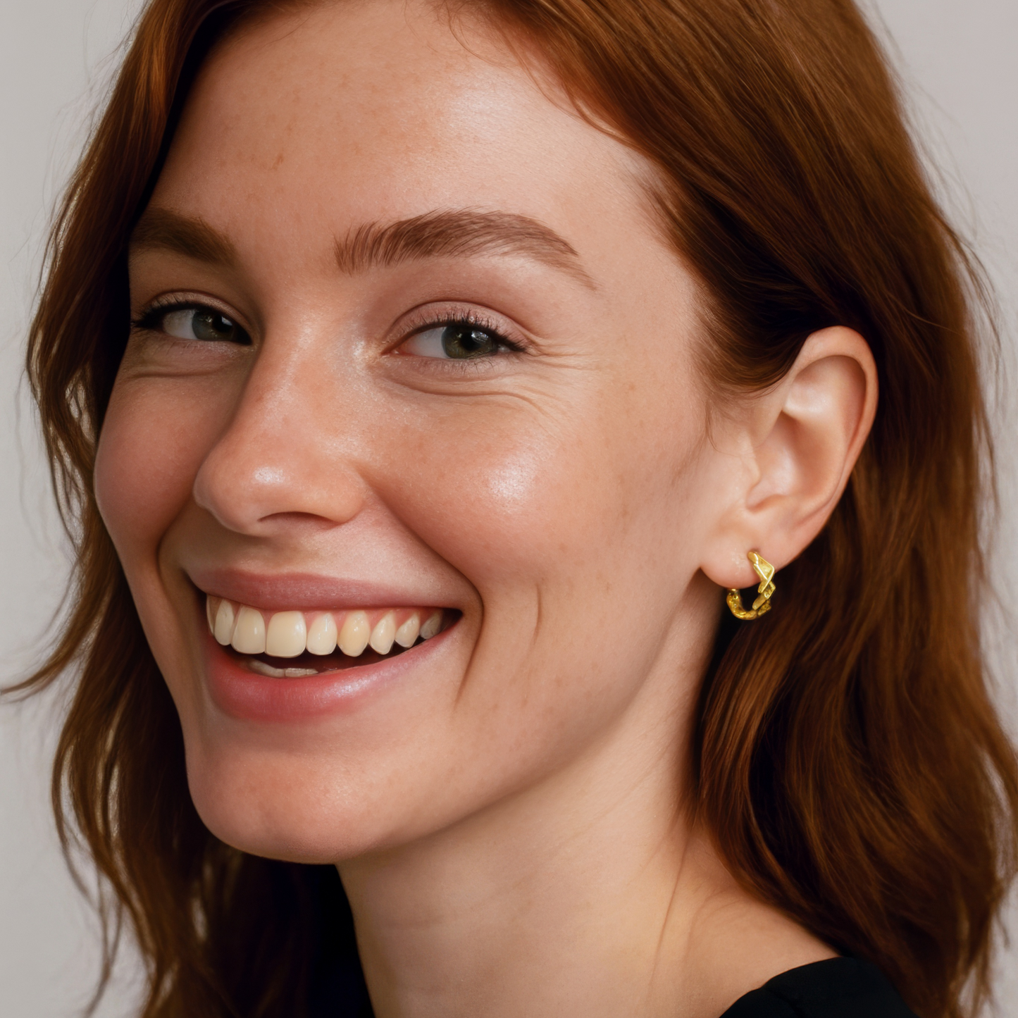 Dainty crystal hoop earrings • Zirconia crystals