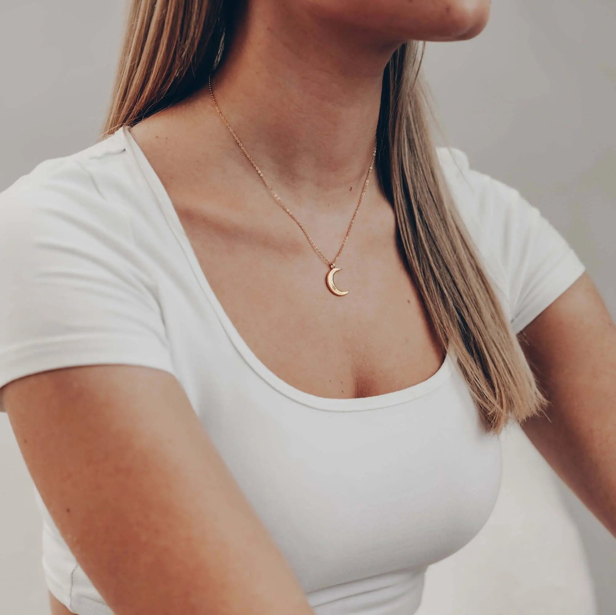 Zierliche Mond Halskette Gold • Kette mit Mondanhänger Vielring
