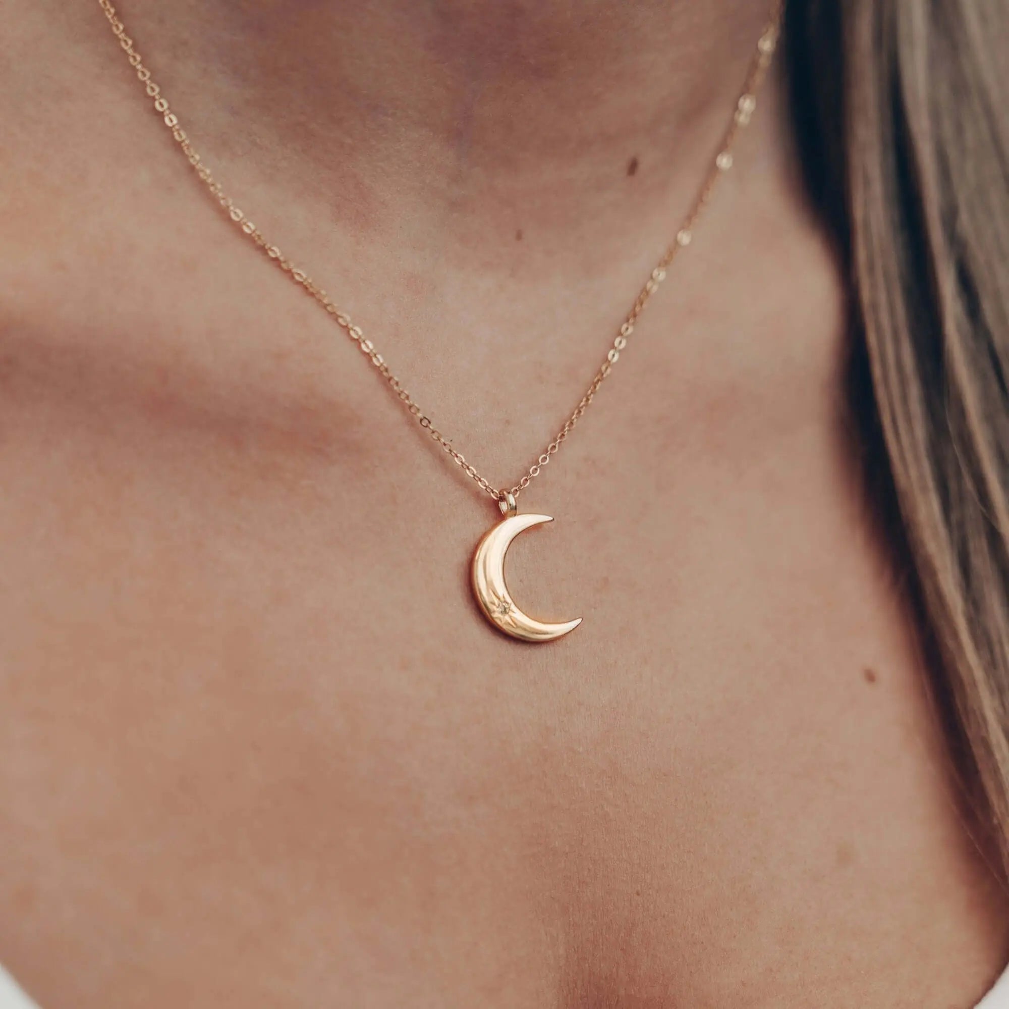 Zierliche Mond Halskette Gold • Kette mit Mondanhänger Vielring