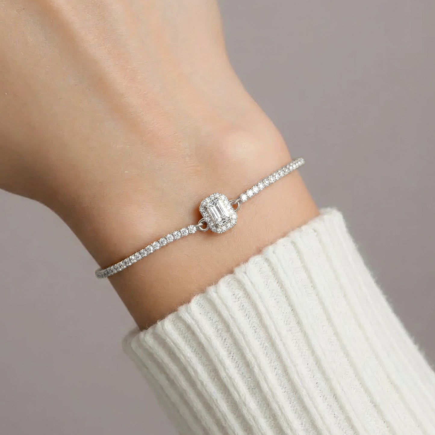 Endless bracelet with zirconia stones - 925 silver