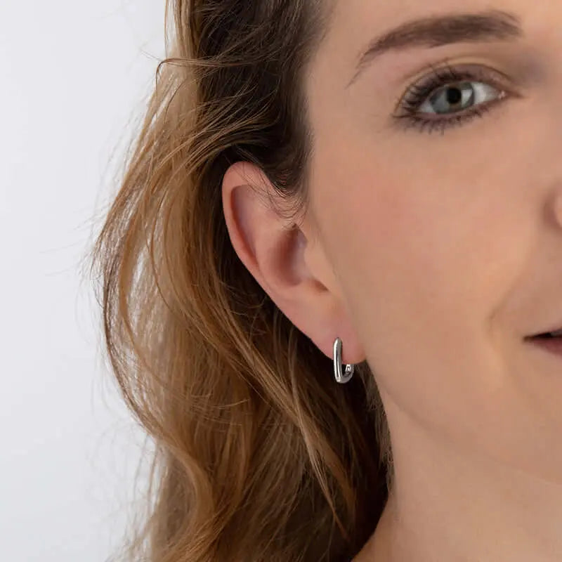 Ovale Creolen • 925 Sterling Silber • 2 mm DickeVielringVielringOvale Creolen • 925 Sterling Silber • 2 mm Dicke